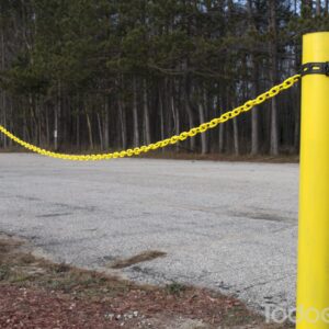 With the connect-all, you can easily attach 2 chains to a bollard or a post! Flexible strap with adjustable slide hooks.
