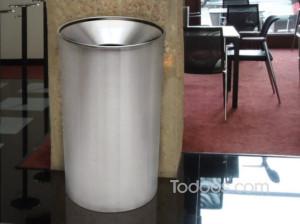 Indoor Steel Trash Receptacle with 33 Gallon Capacity
