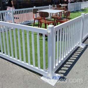 The ModTraditional Fence is designed to offer pure functionality and convenience.